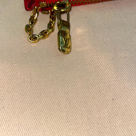 Louis Vuitton Epi - Picture 6 of 7